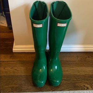 Adjustable tall Hunter rain boots